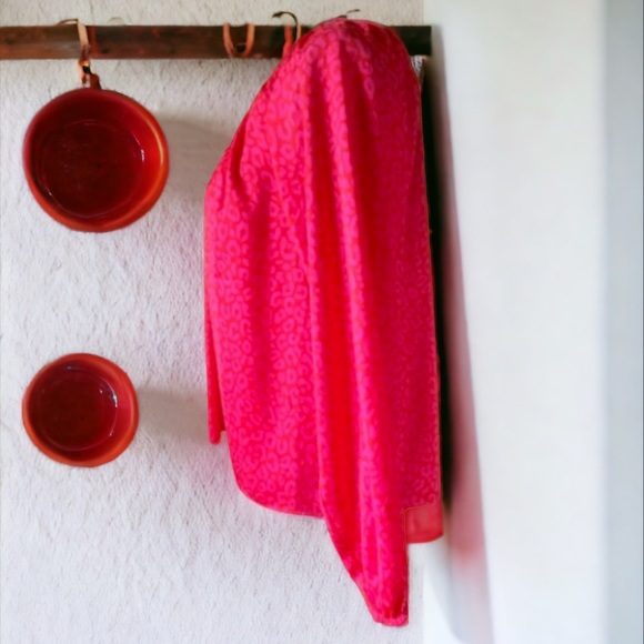 ANN TAYLOR CHEETAH PRINT BLOUSE SIZE X SMALL - Picture 6 of 9